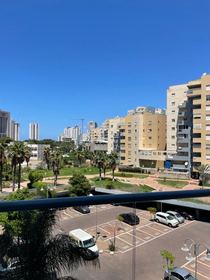 Ashdod City Center 2-Rooms Apartment, 15Min Walk To The Beach Exterior foto